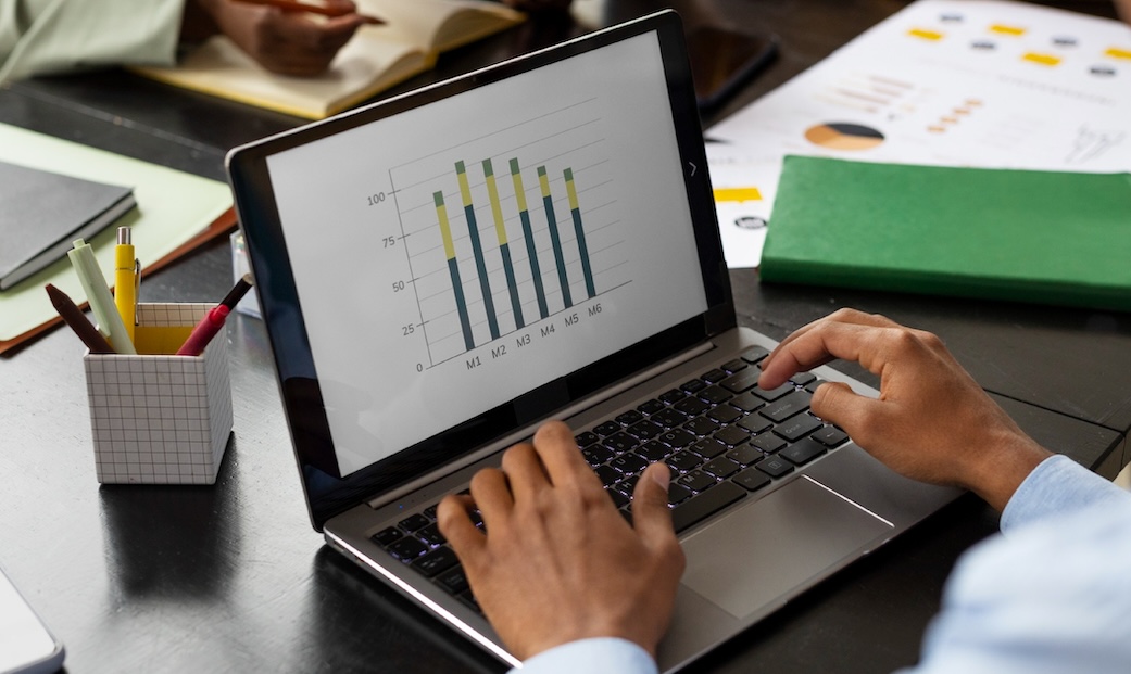 NOTES & ÉVALUATIONS